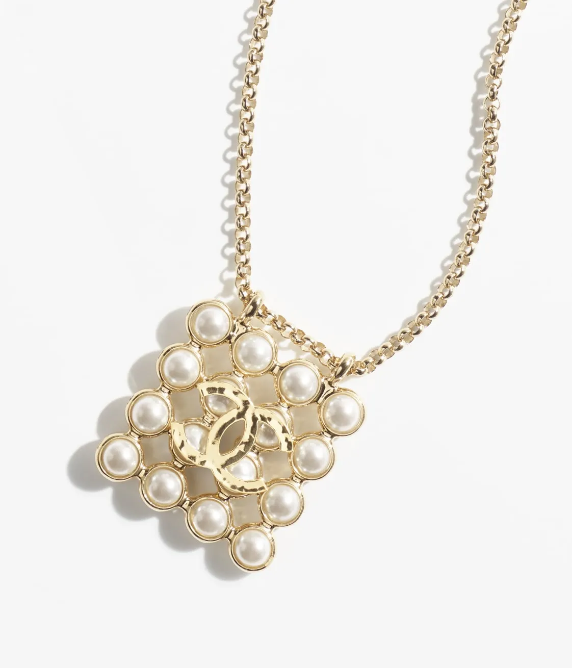 LONG PENDANT NECKLACE