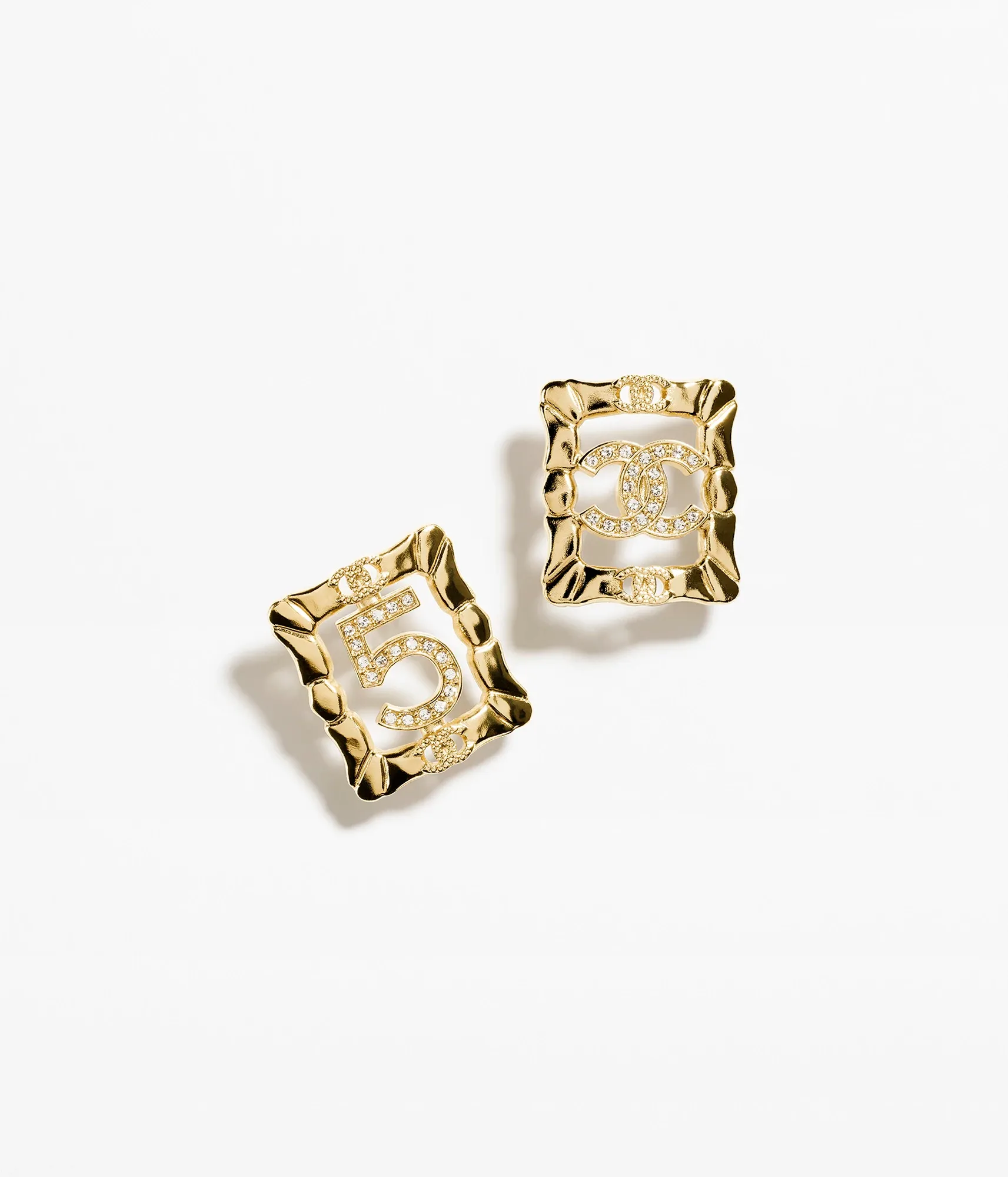 STUD EARRINGS