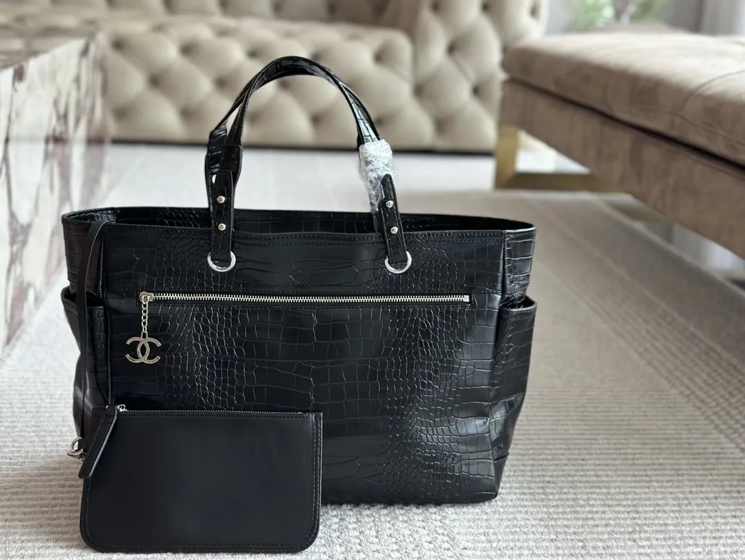 Crocodile travel bag