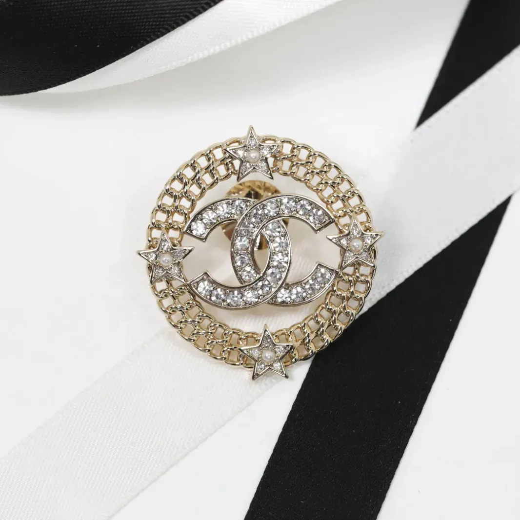 High quality CC brooch
