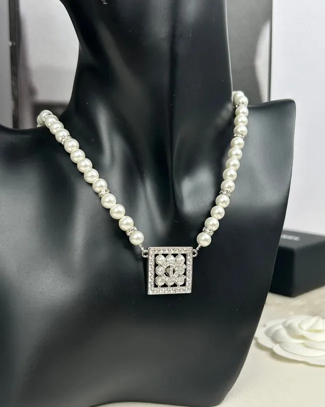 Square Pearl Double C Diamond Pearl Strand Necklace