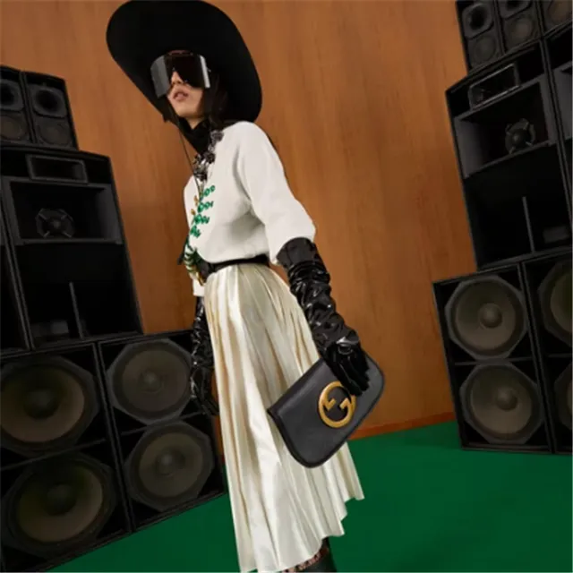 Blondie shoulder bag-Black