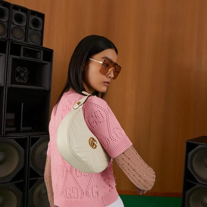 G Marmont Half-moon-shaped Mini White Bag