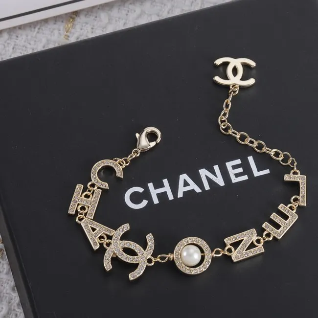 Alphabet Diamond Pearl Bracelet