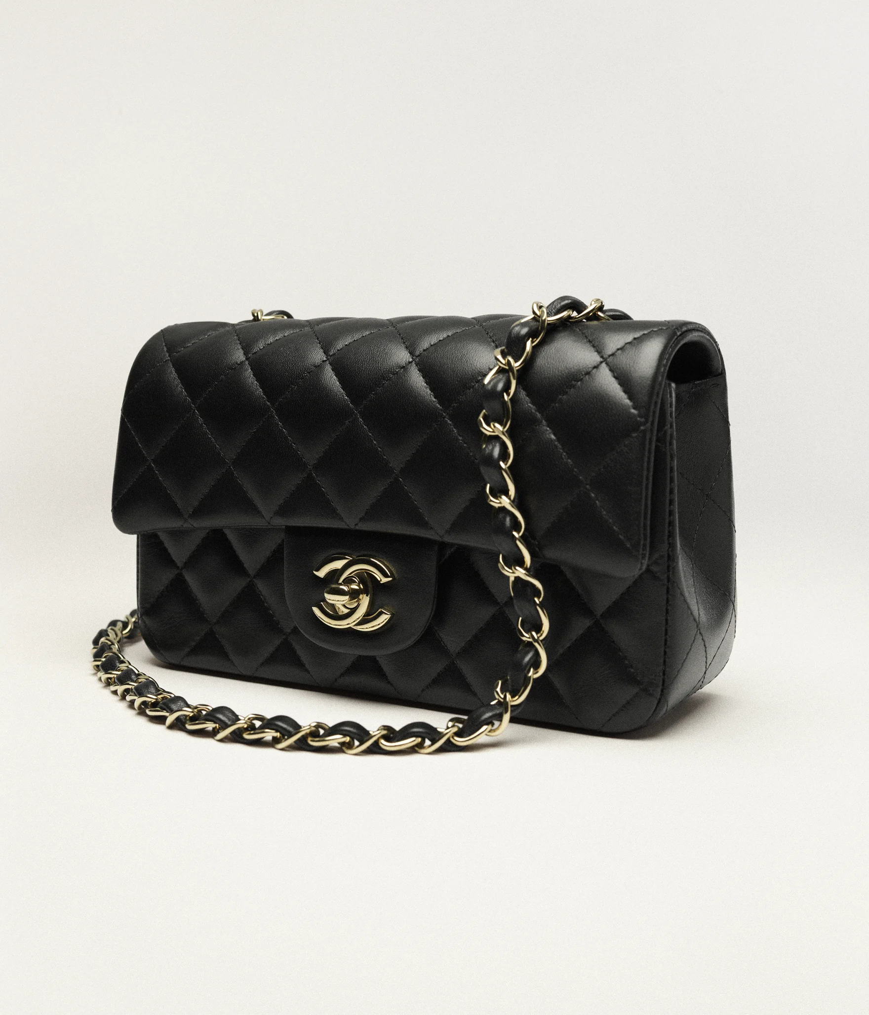 Mini Classic Handbag Lambskin & Gold-Tone Metal Black