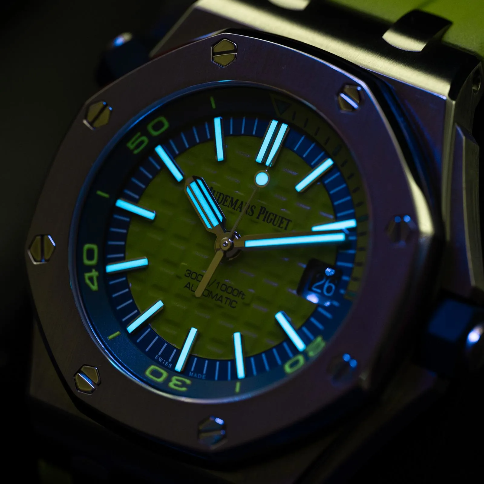 OFFSHORE DIVER Green Dial 42mm