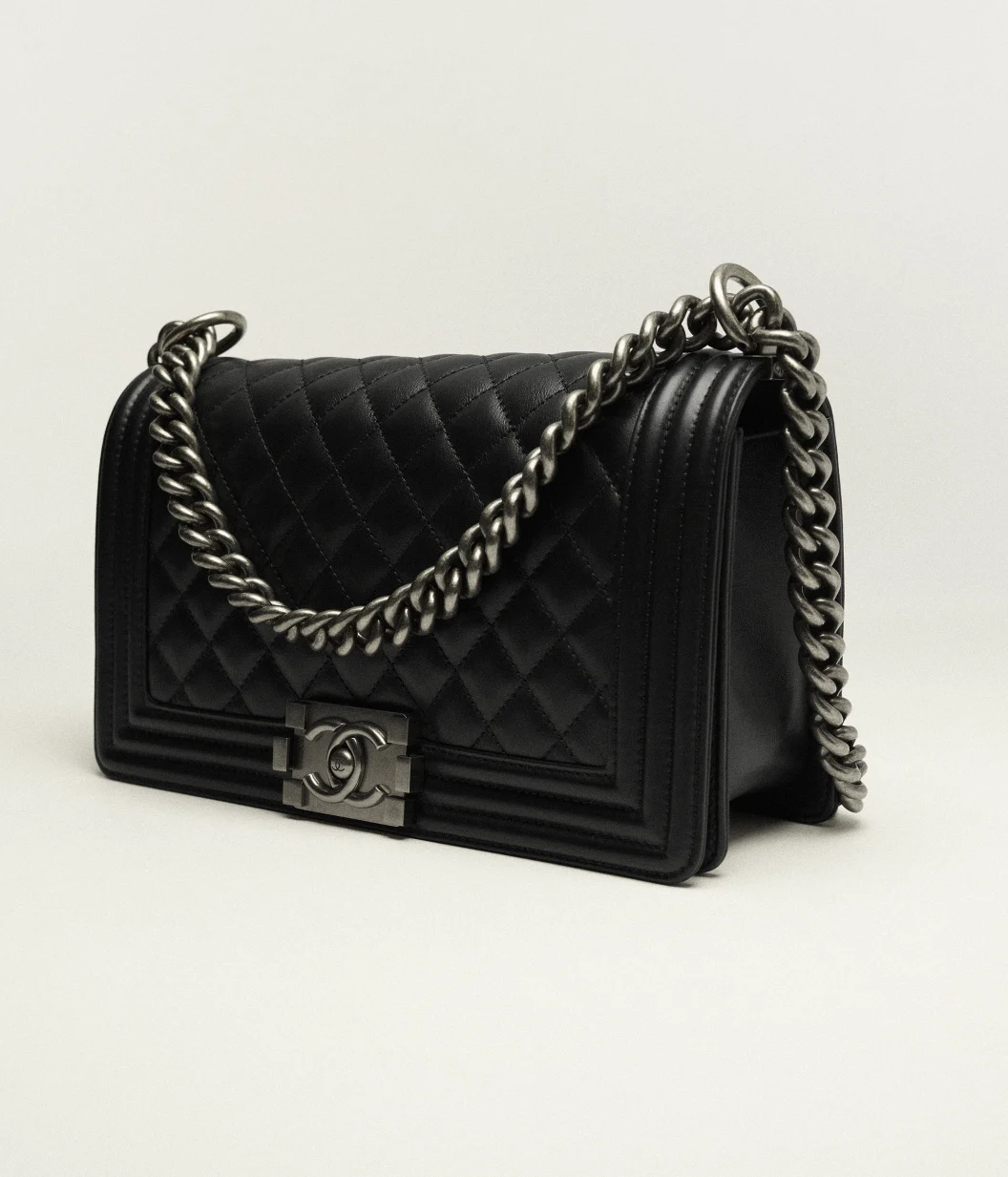 BOY CHANEL Handbag Calfskin & Ruthenium-Finish Metal Black