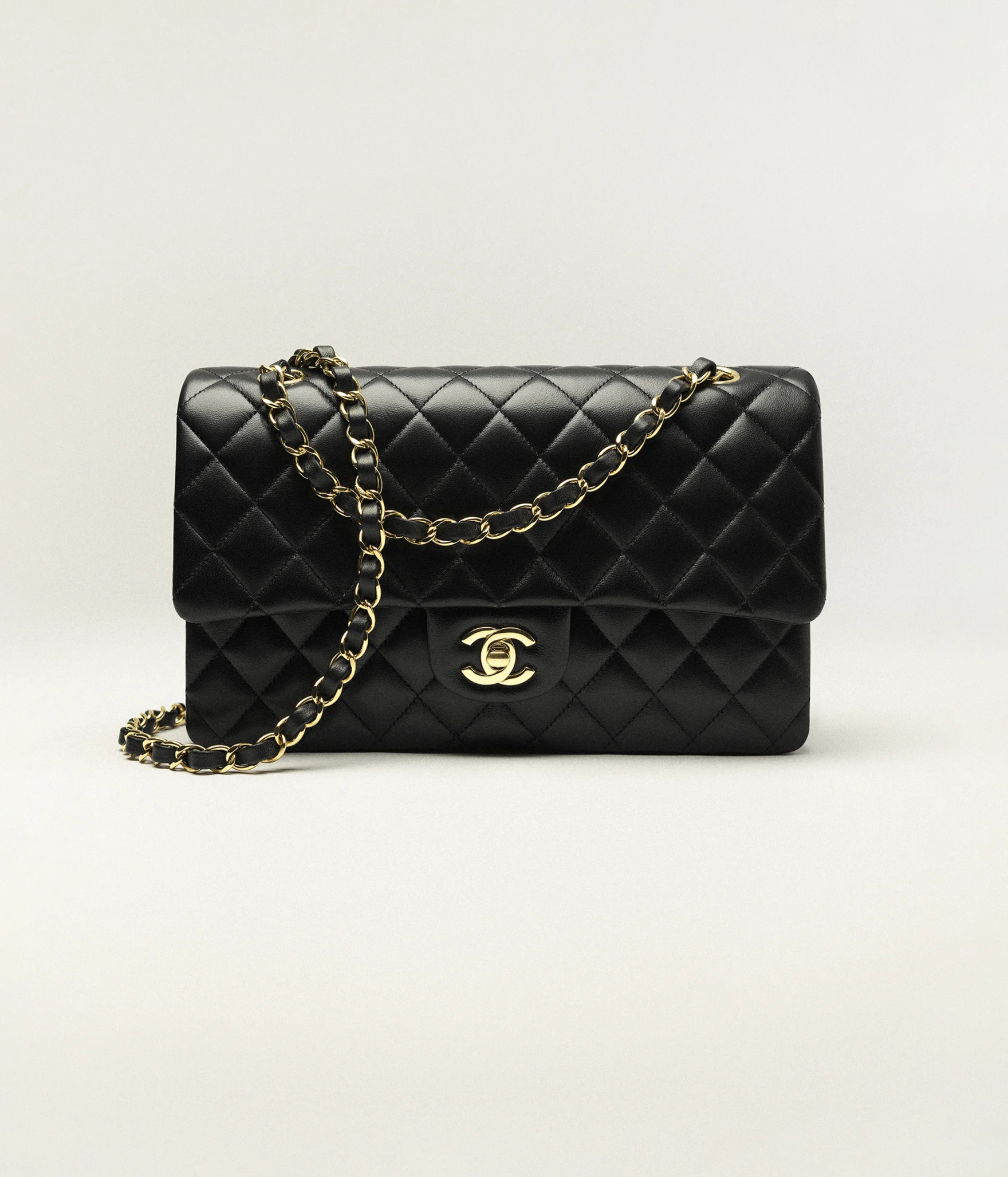 Classic 11.12 Handbag Lambskin & Gold-Tone Metal Black