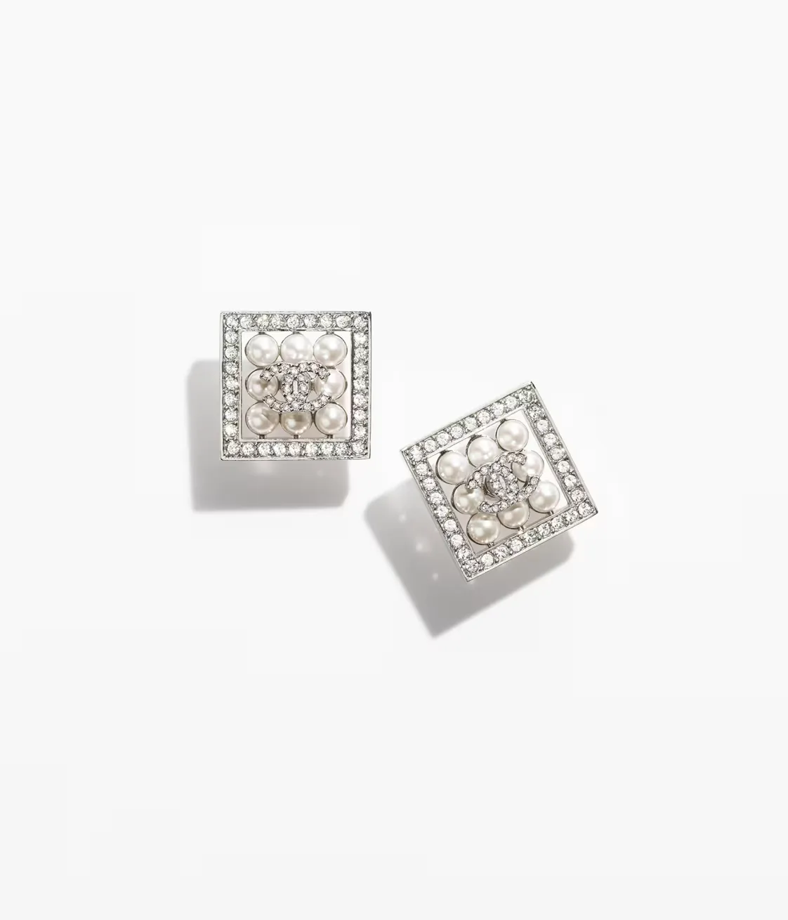 STUD EARRINGS