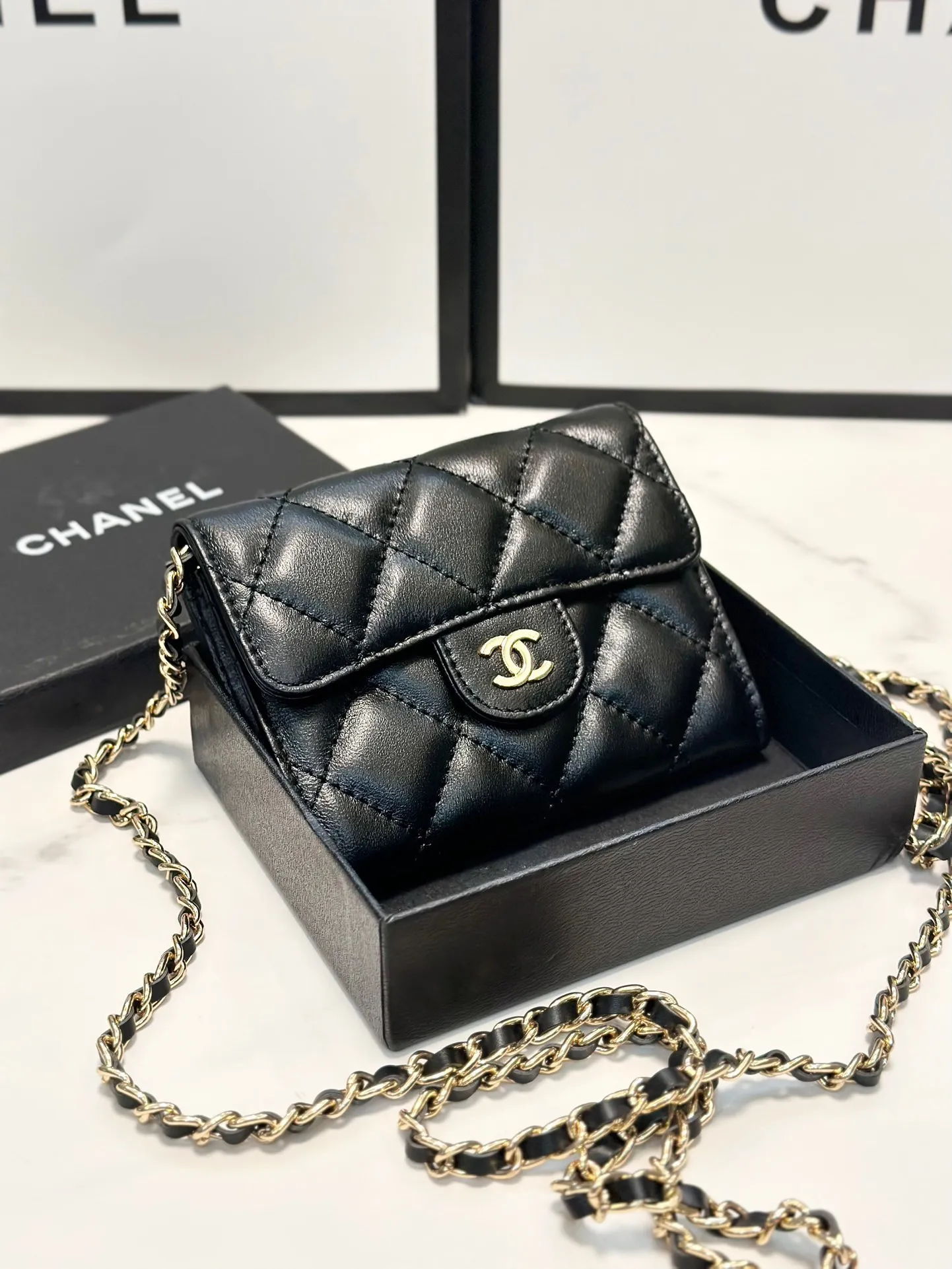 Classic Flap Chain Card Wallet Gold Metal Black