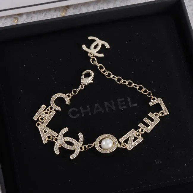 Alphabet Diamond Pearl Bracelet