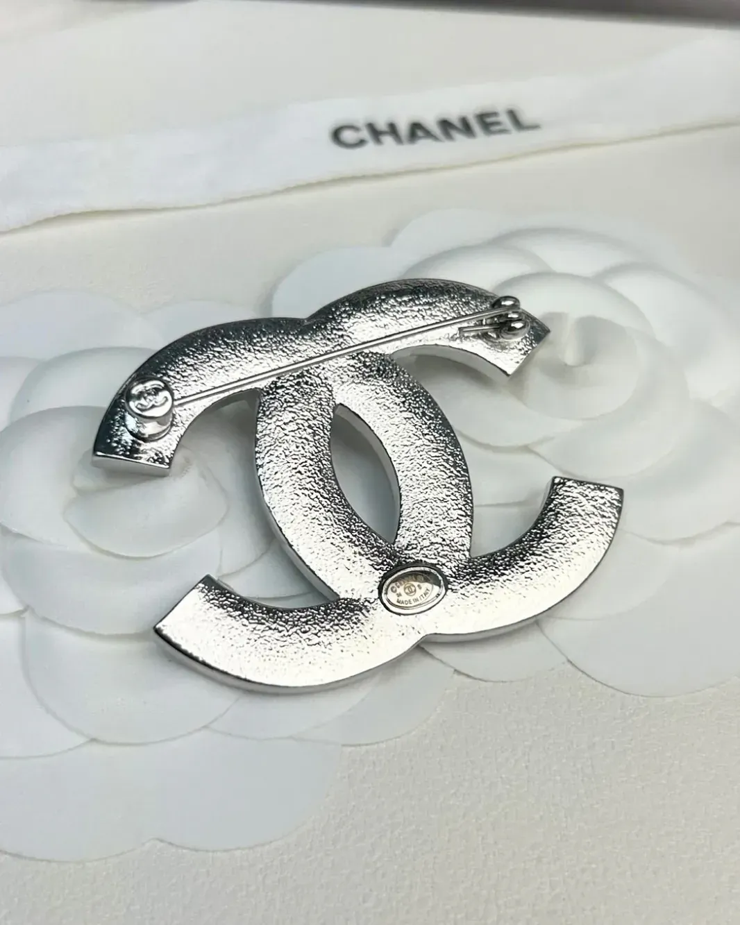 High Quality CC brooch