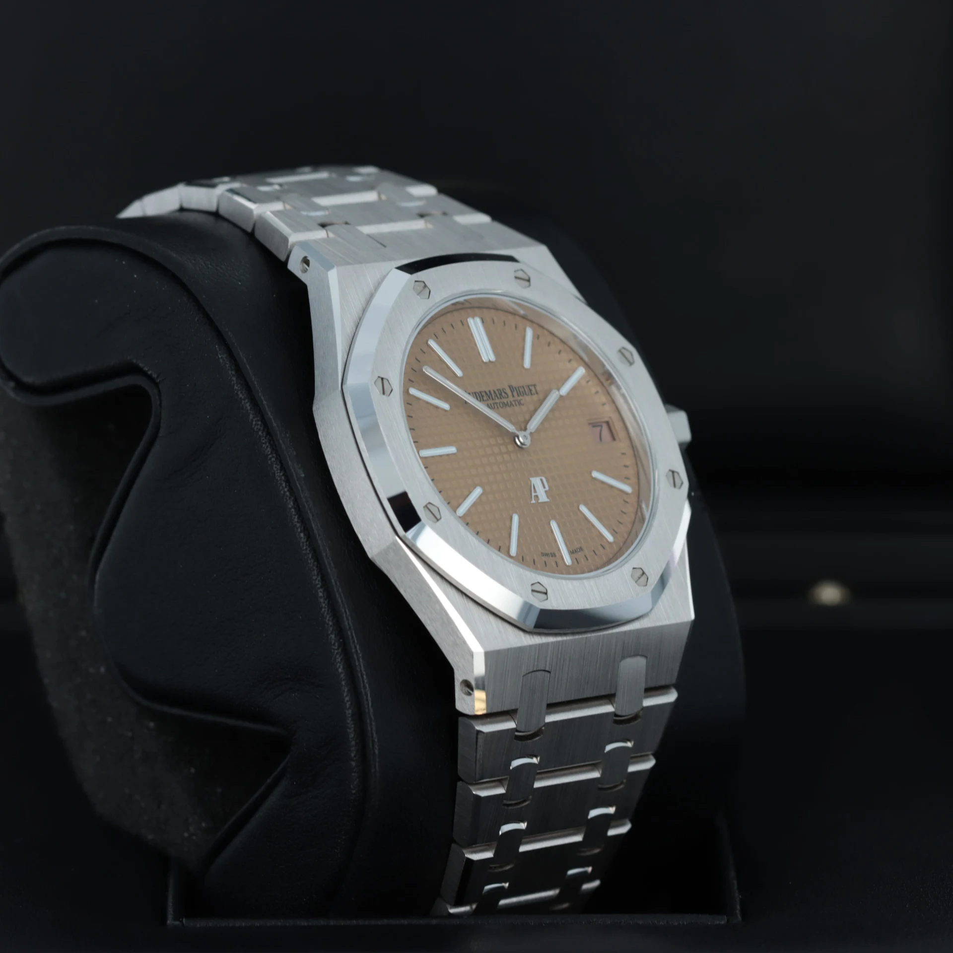 ROYAL OAK “JUMBO” EXTRA-THIN Pink Gold-toned Dial 39mm