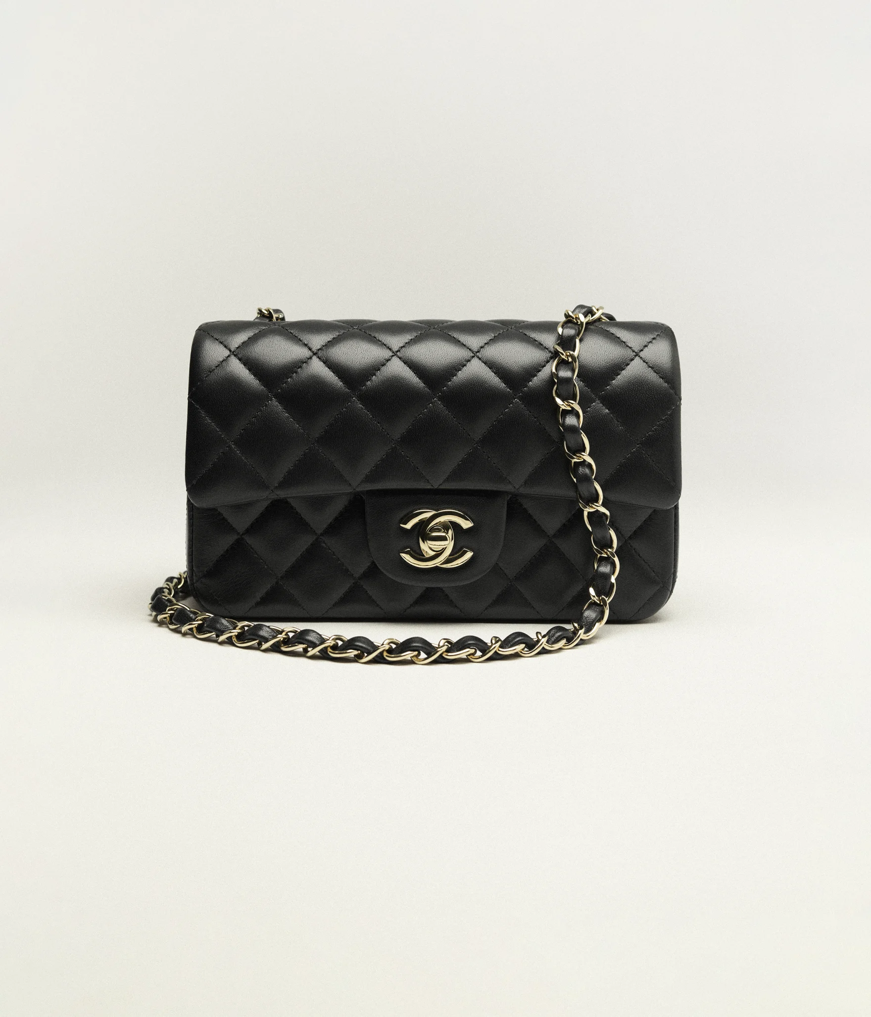 Mini Classic Handbag Lambskin & Gold-Tone Metal Black