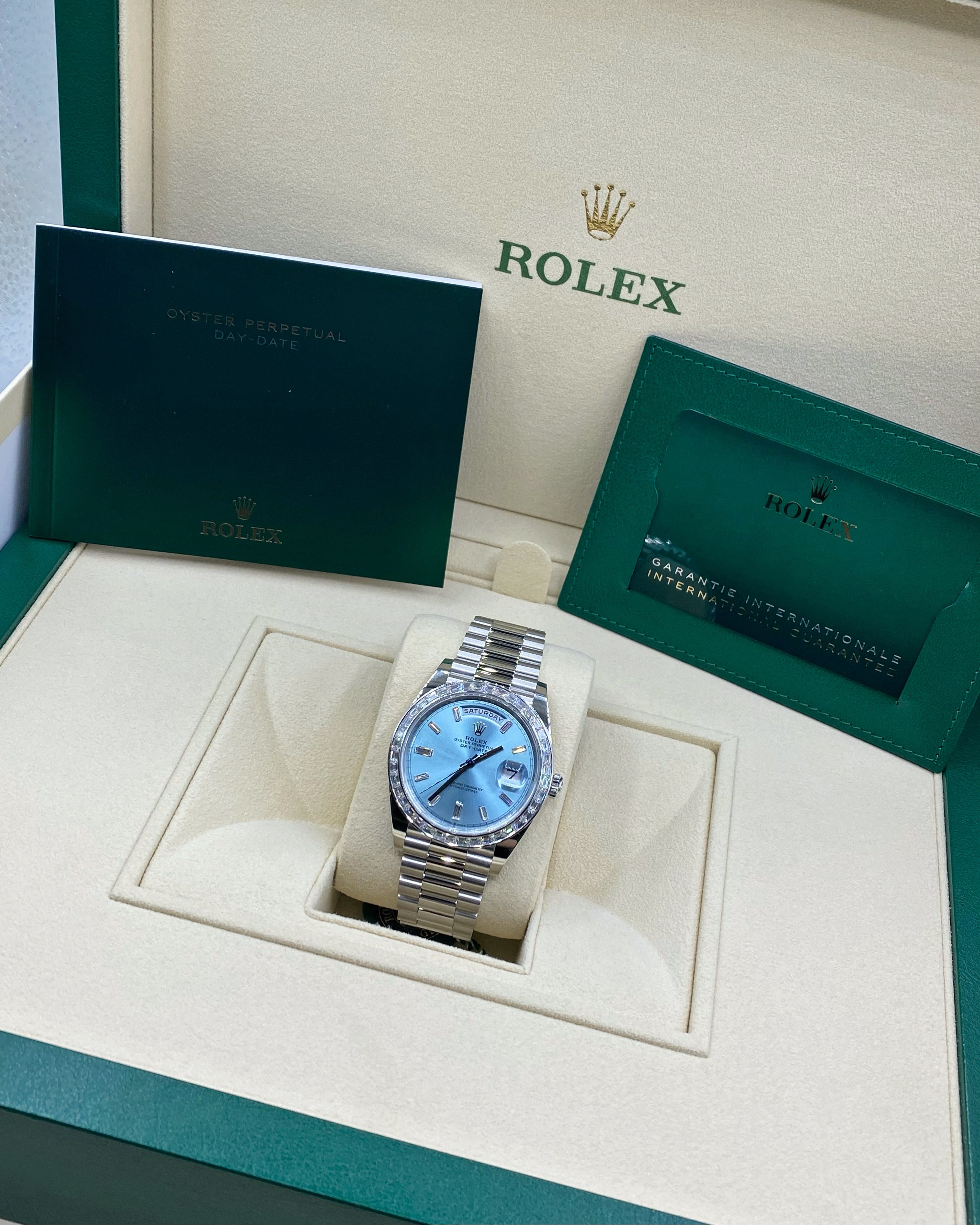 Rolex Day-Date 40 Presidential Platinum Watch, Blue dial, Diamond Bezel, President bracelet, 2022 model 228396tbr-0002