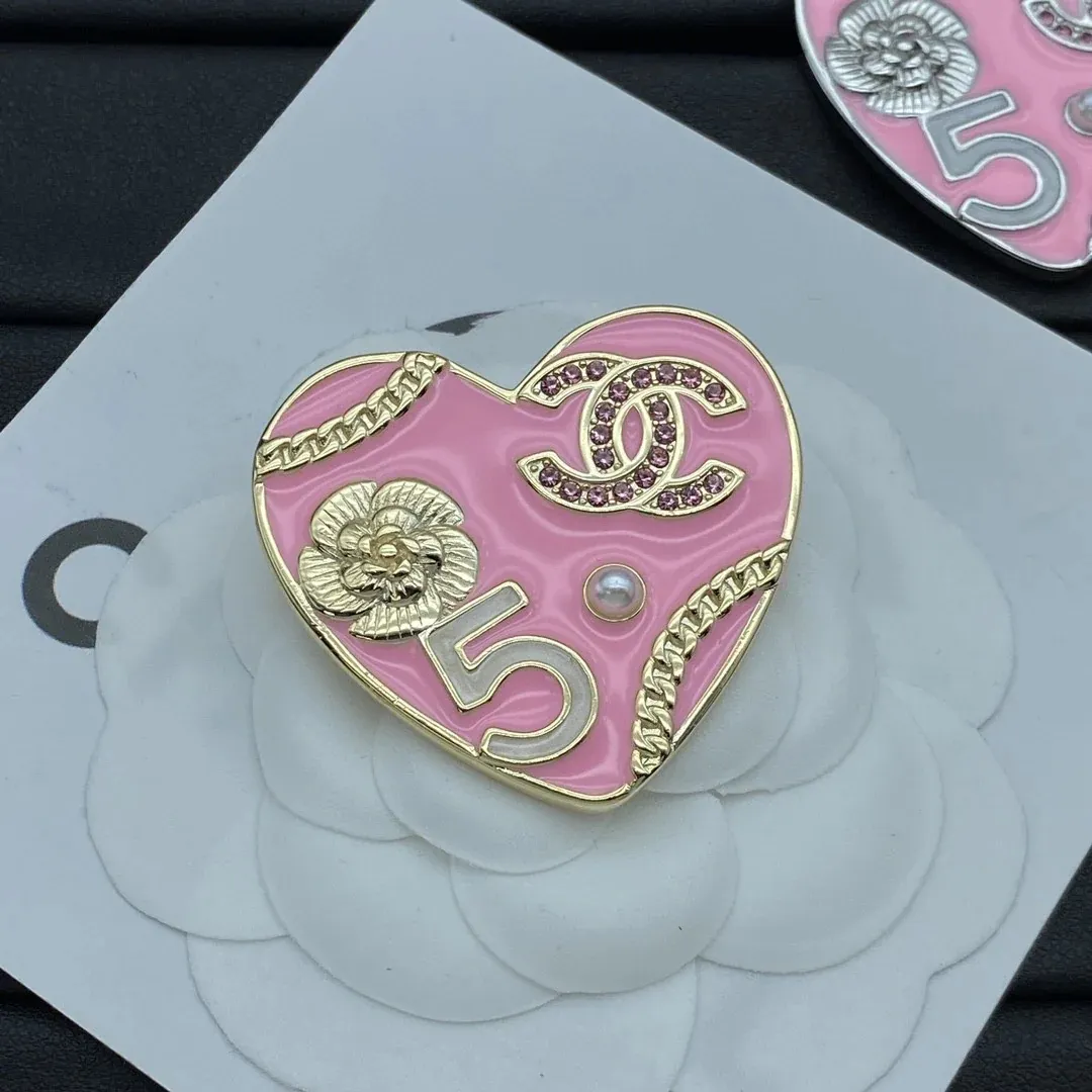 High quality CC brooch