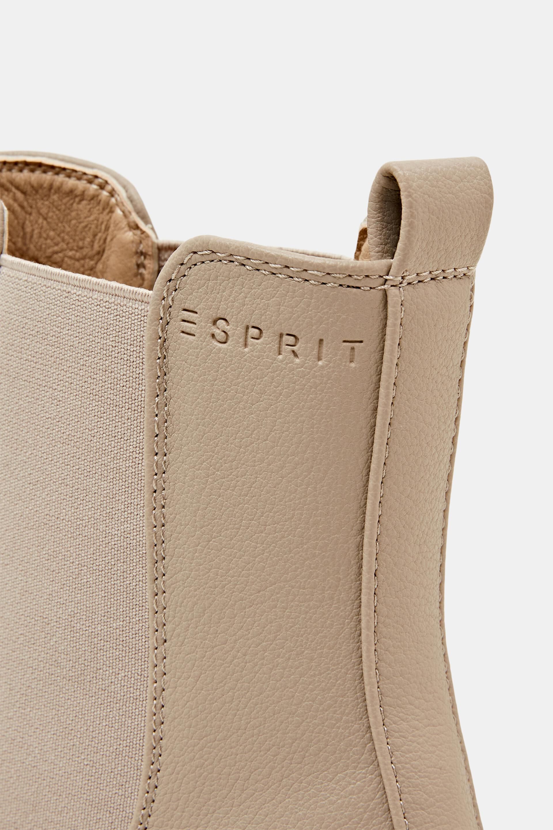 Esprit On Line Klobige Stiefel aus Kunstleder