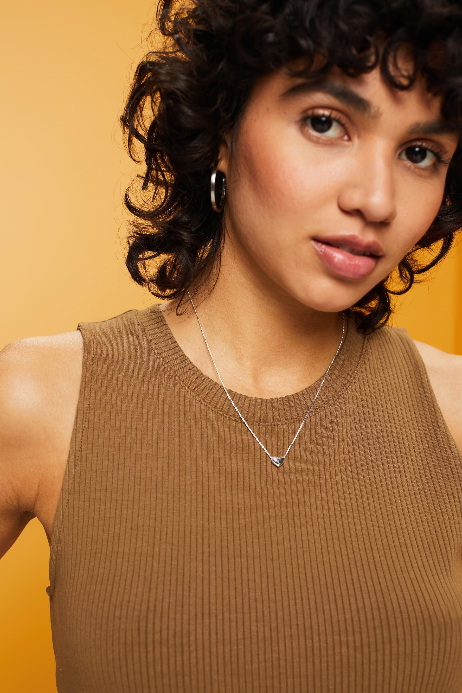 Esprit Online Store Halskette aus Herzanhänger mit Sterlingsilber