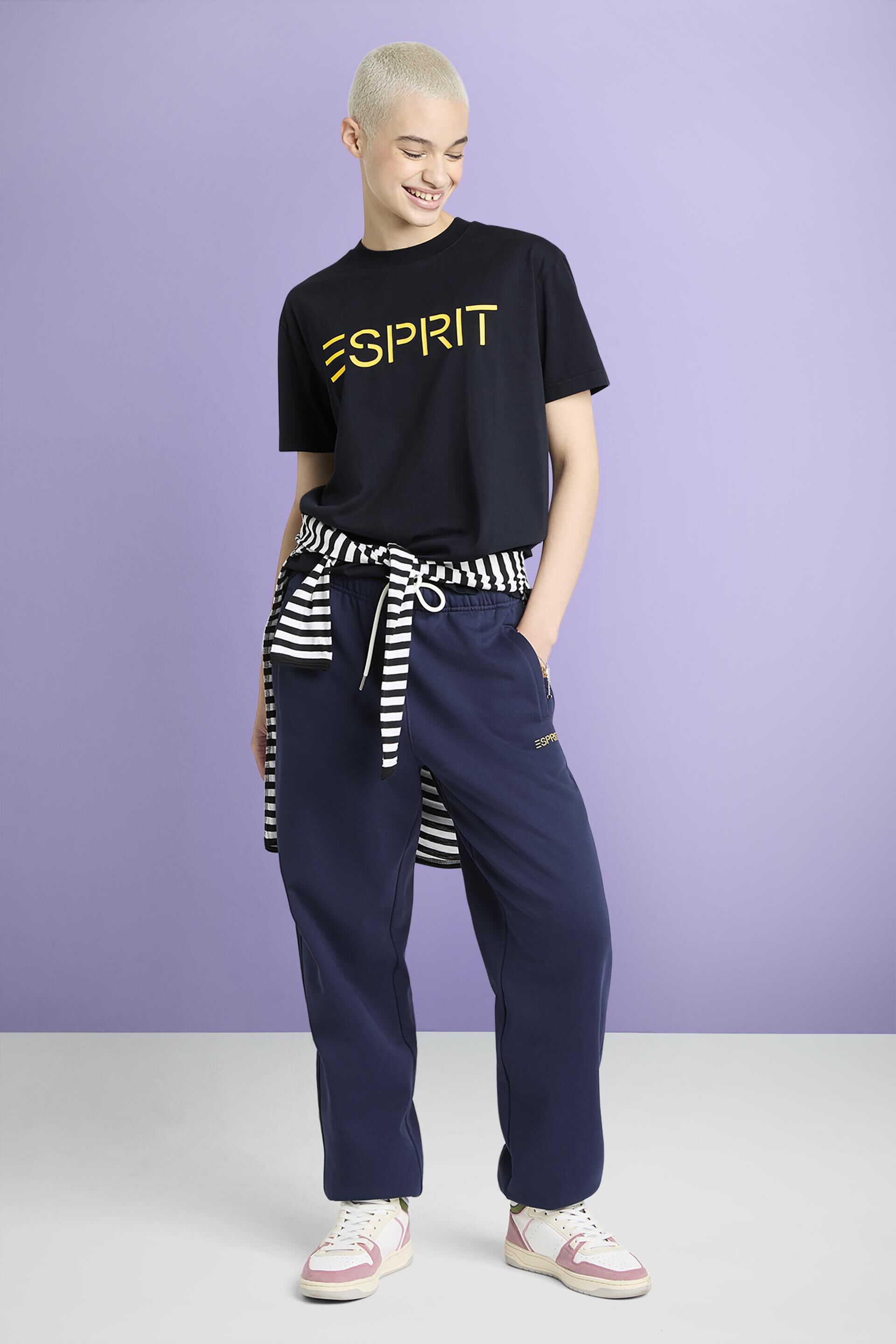 Esprit mit Jersey-Baumwolle aus T-Shirt Logo