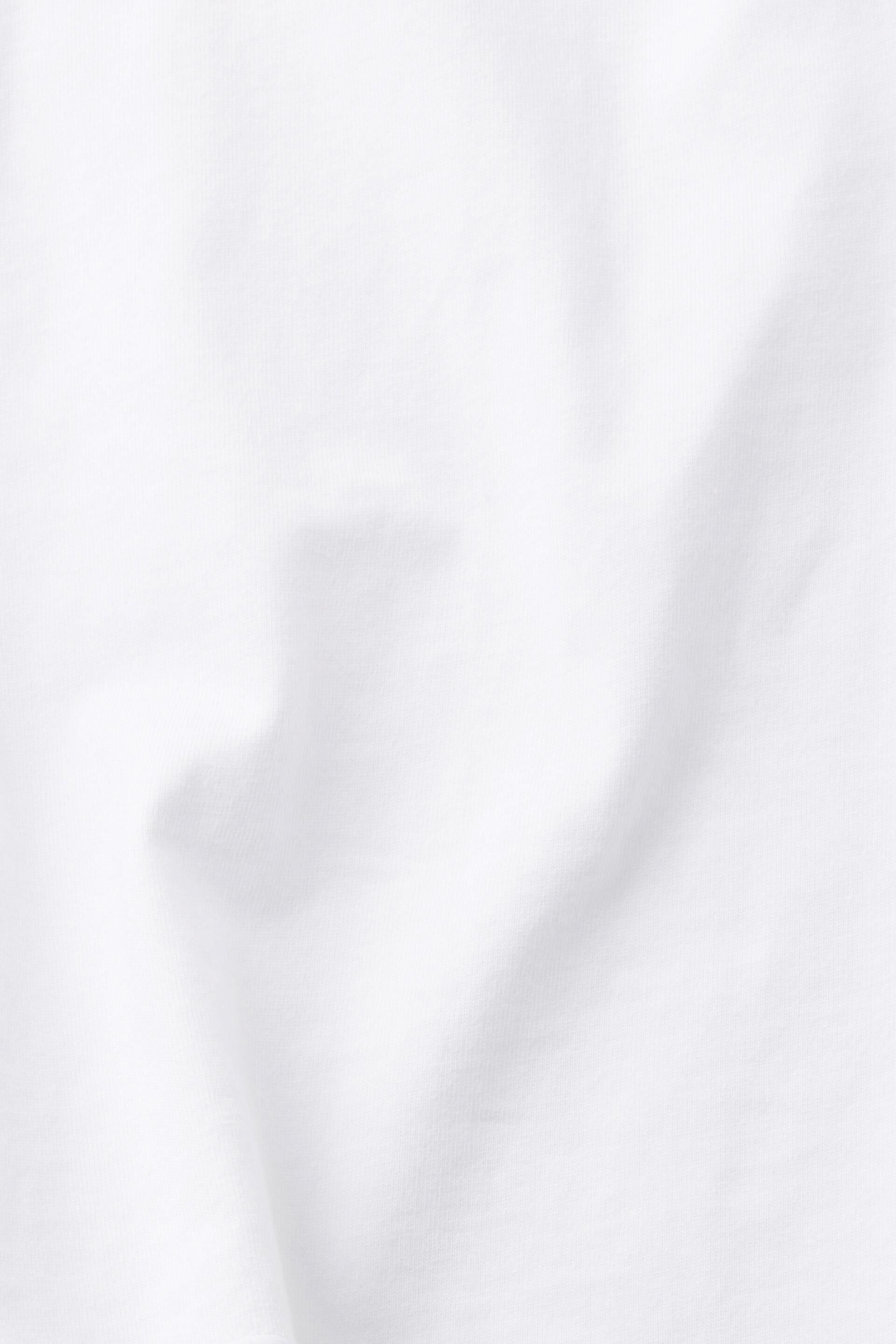 Esprit mit Baumwoll-T-Shirt gesticktem Logo