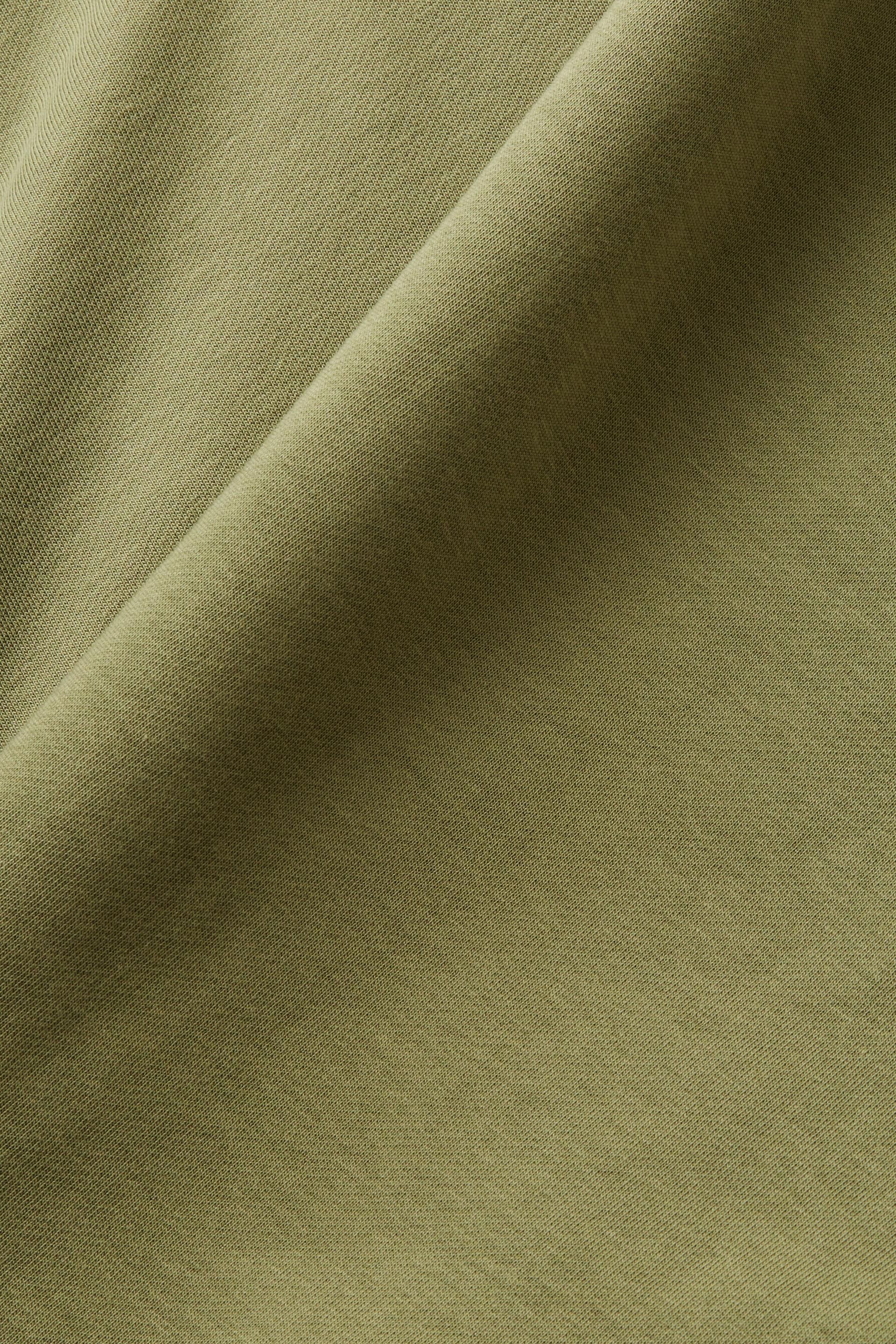 Esprit Damen Kurzer Kapuzenpullover mit und der Logo-Print Rückseite Reißverschluss auf