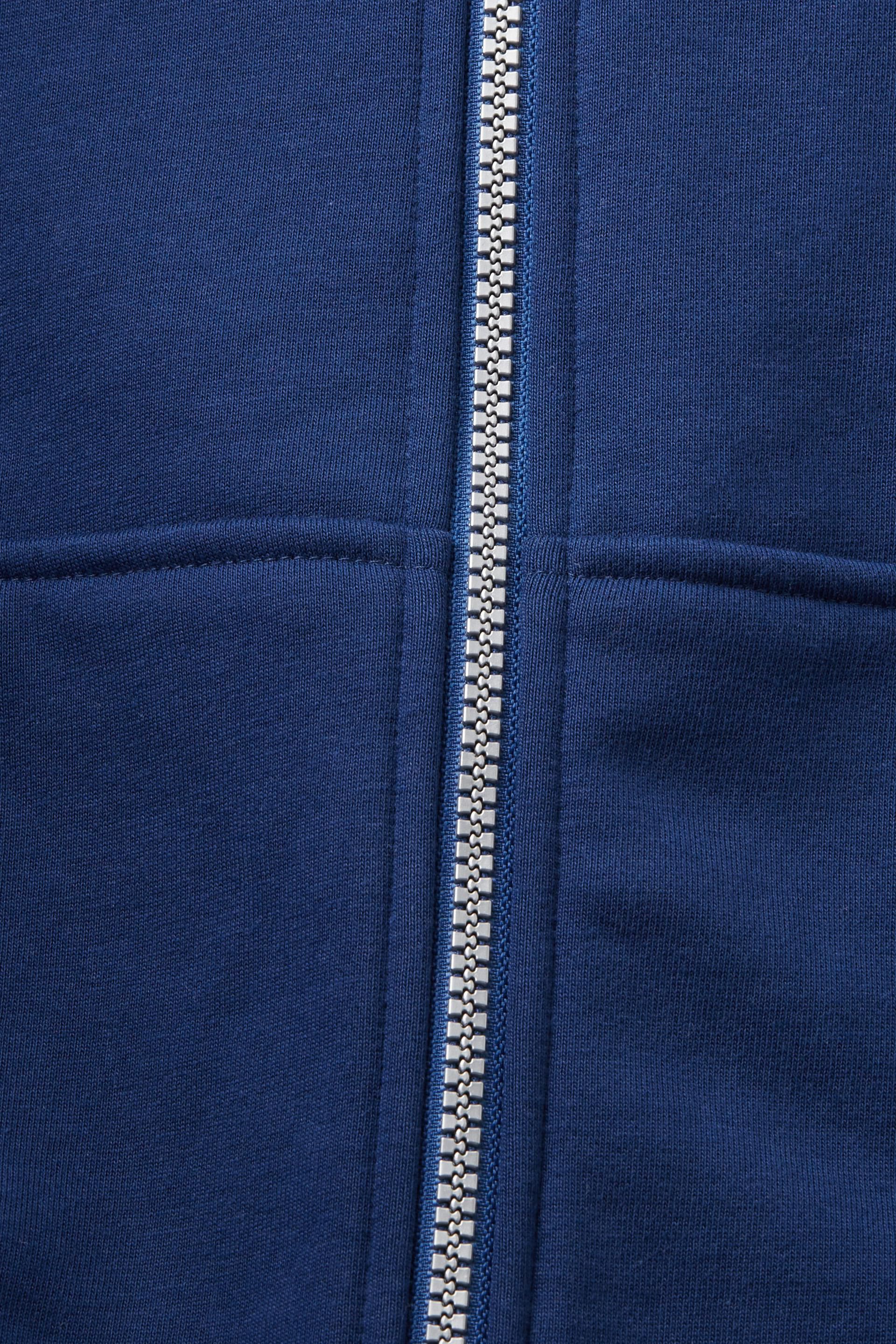 Esprit Kapuzenpullover mit Rückseite Reißverschluss Kurzer auf und der Logo-Print