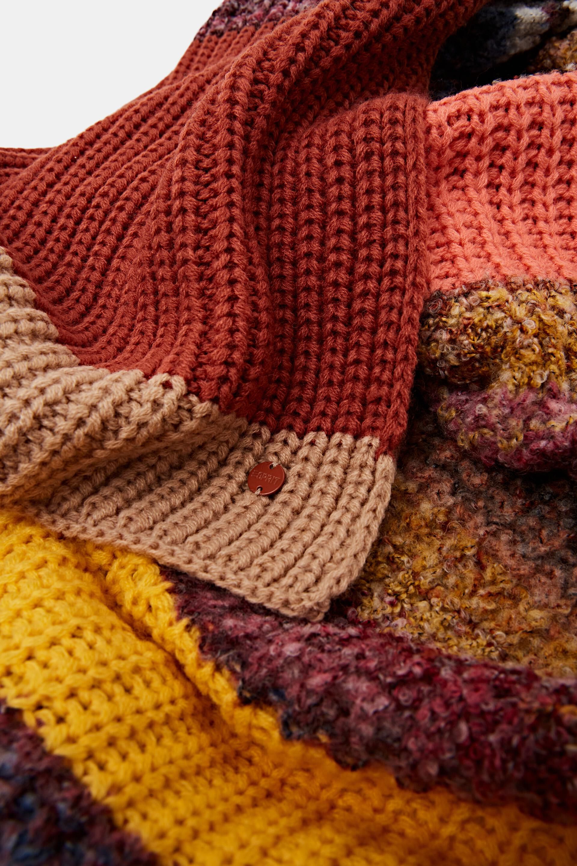 Esprit Online Store Mehrfarbiger Strickschal aus Wollmischung
