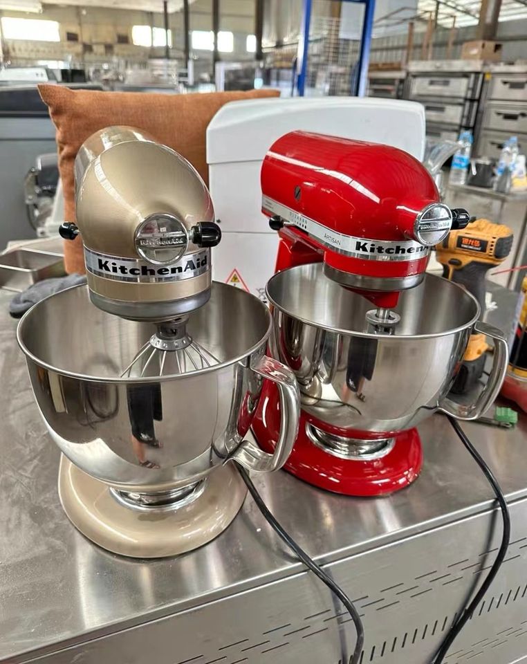 KitchenAid 5Qt. TiltHead Stand Mixer KSM150PSBM Artisan Series, 5