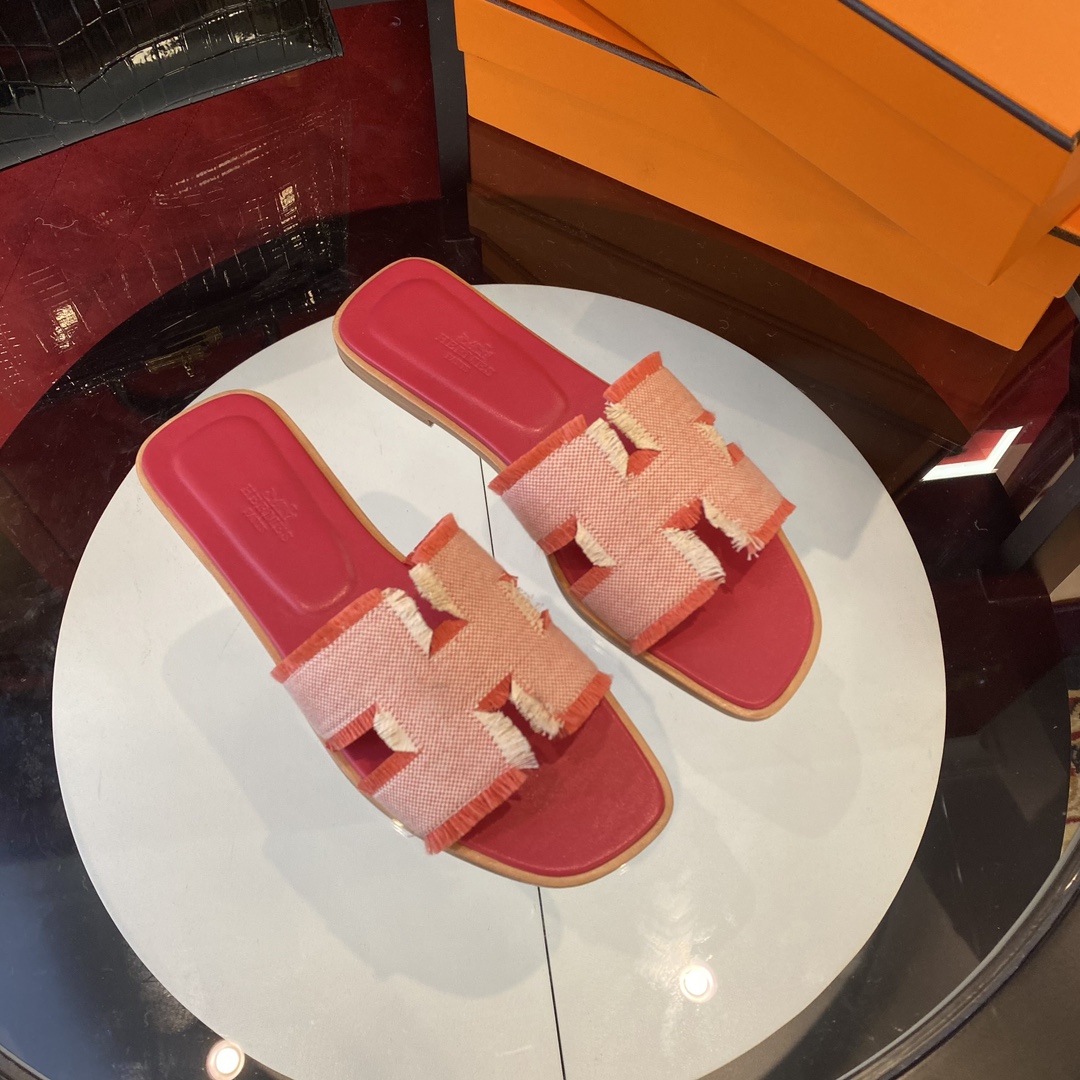 Hermes Slipper
