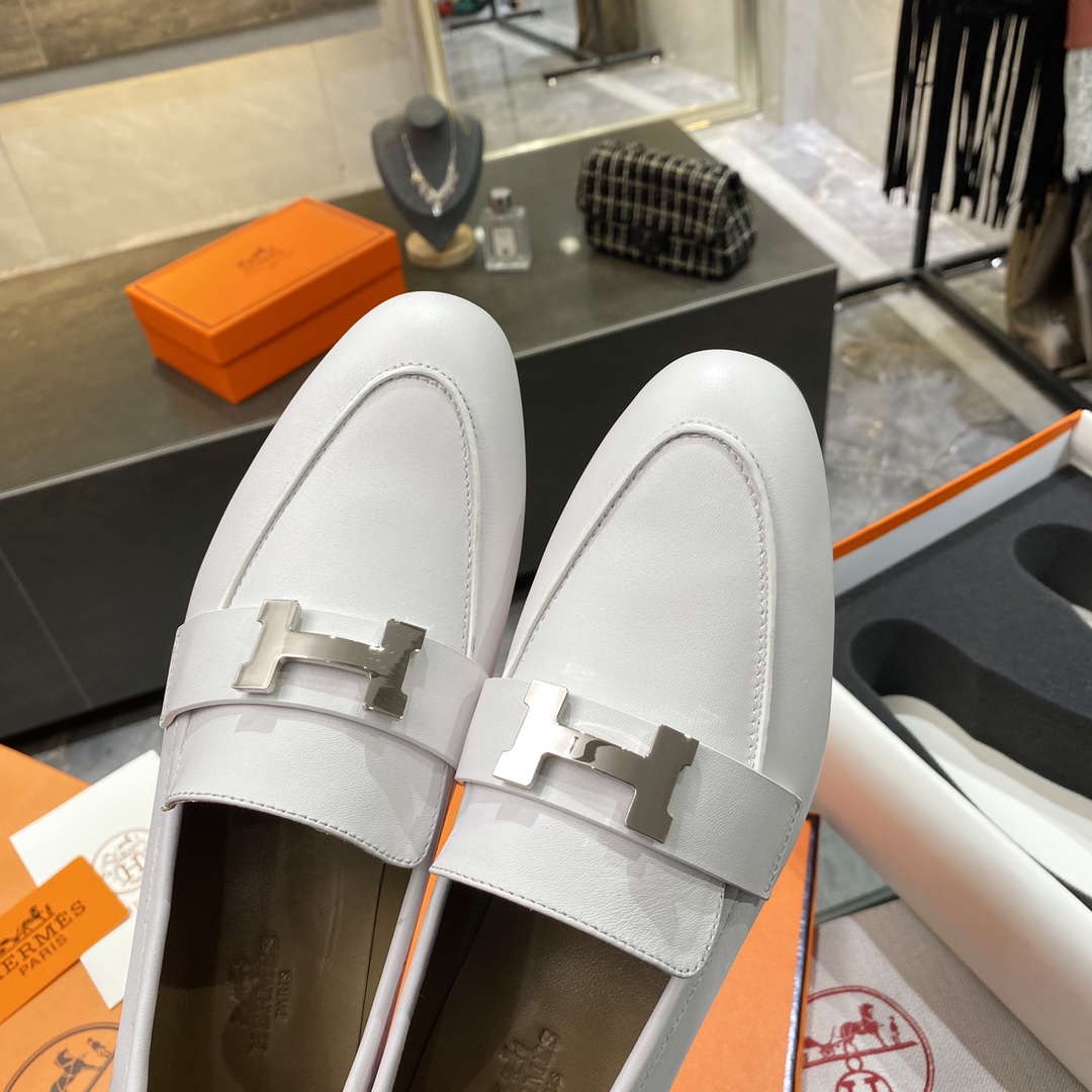 Hermes Flat shoes