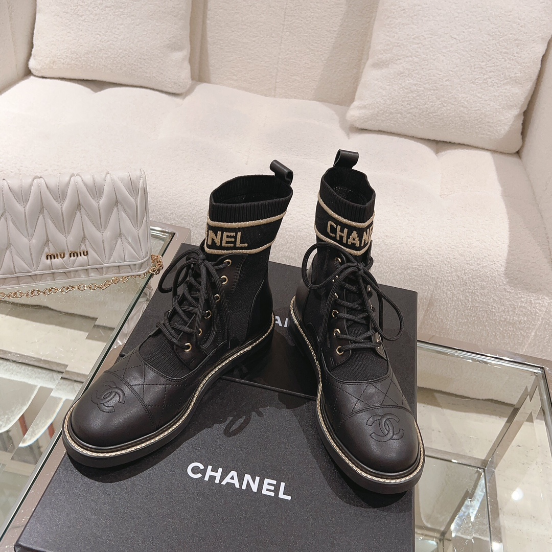 Chanel Knitted lace-up booties
