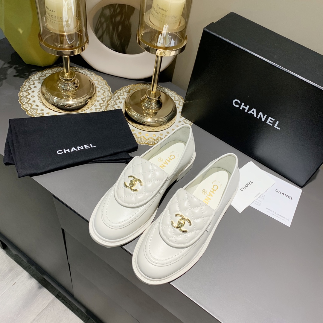 Chanel Flatform shoes