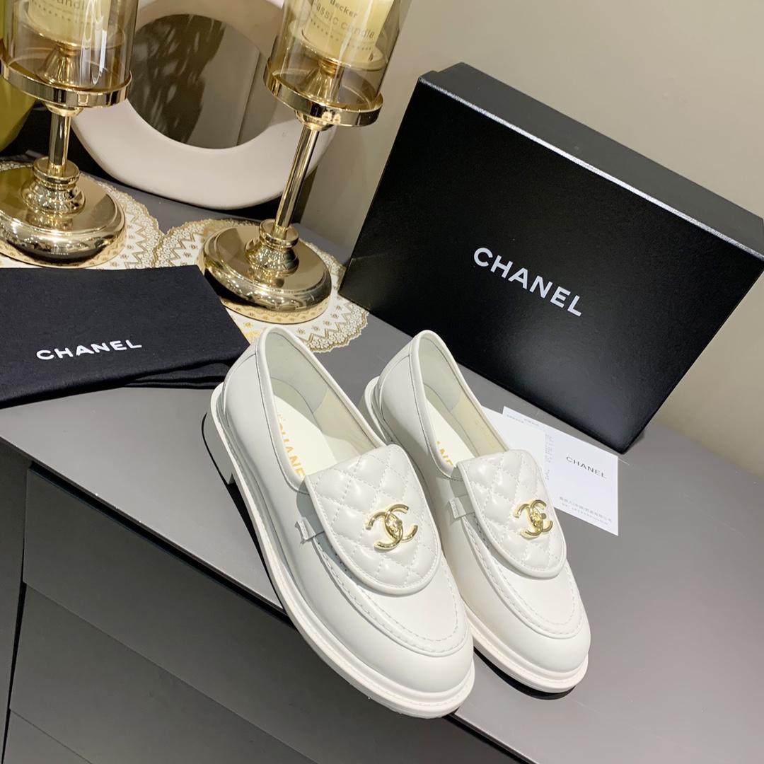 Chanel Flatform shoes