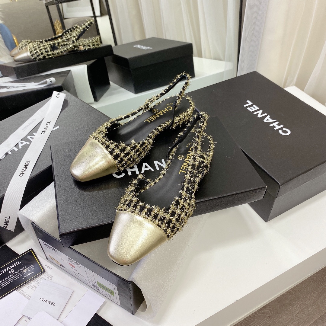 Chanel Flat shoes