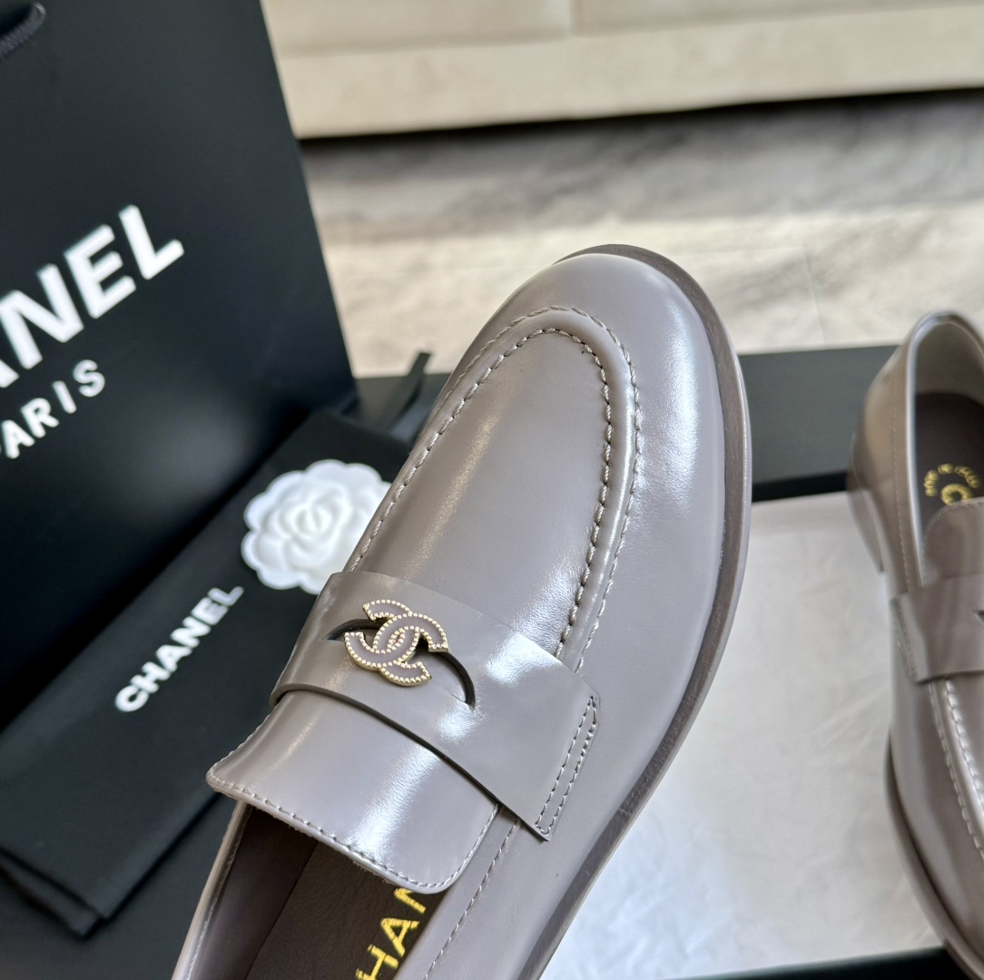 Chanel Flatform shoes