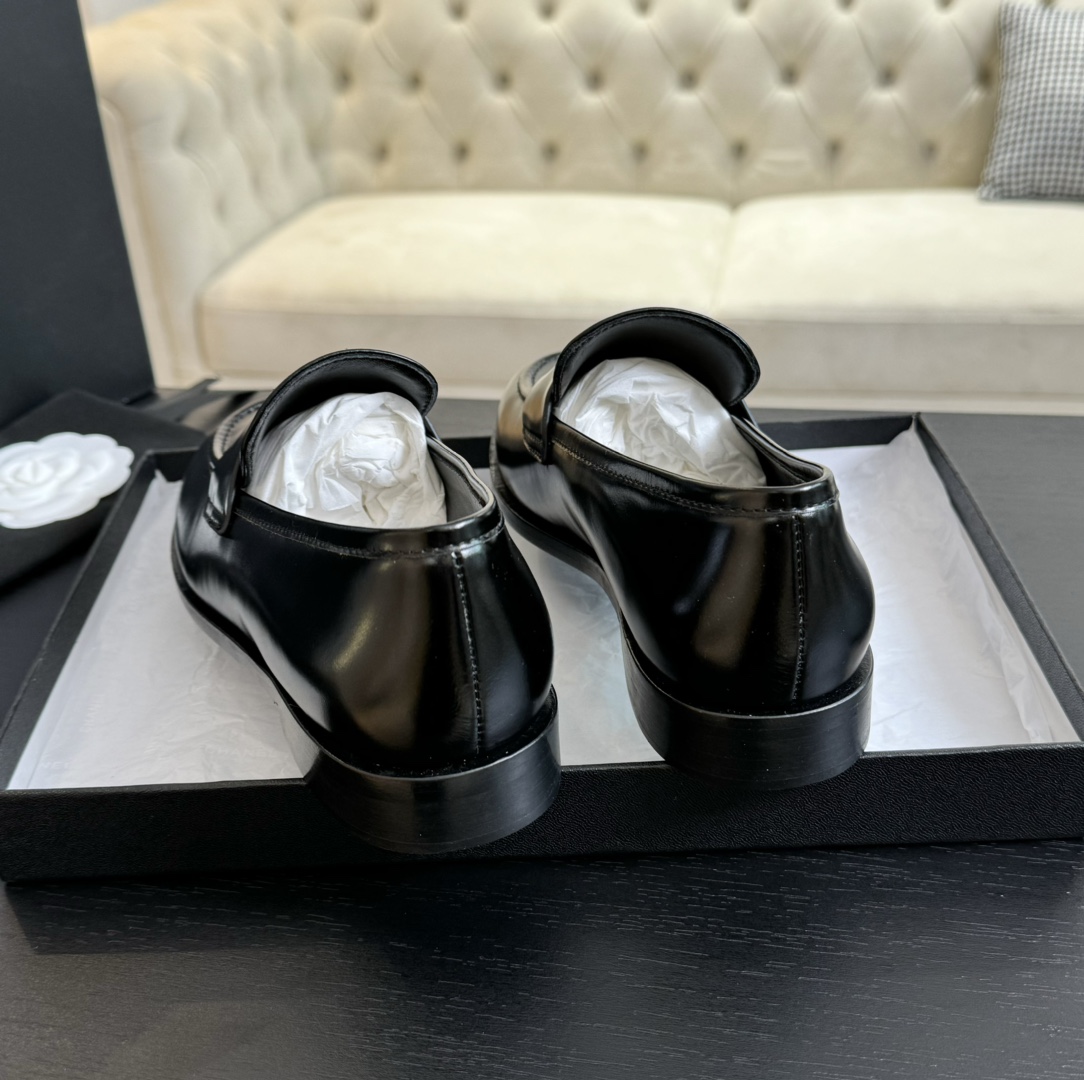 Chanel Flatform shoes