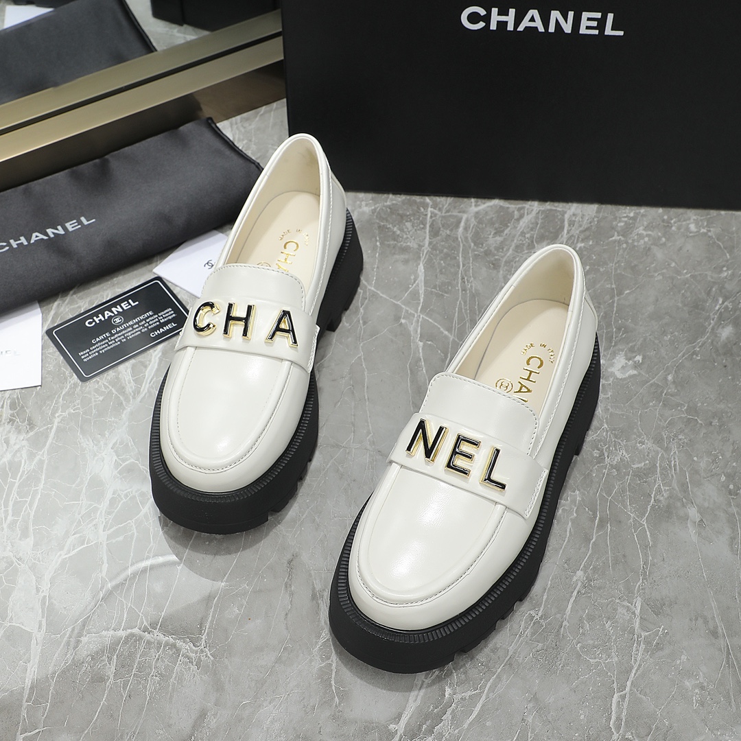 Chanel Flatform shoes
