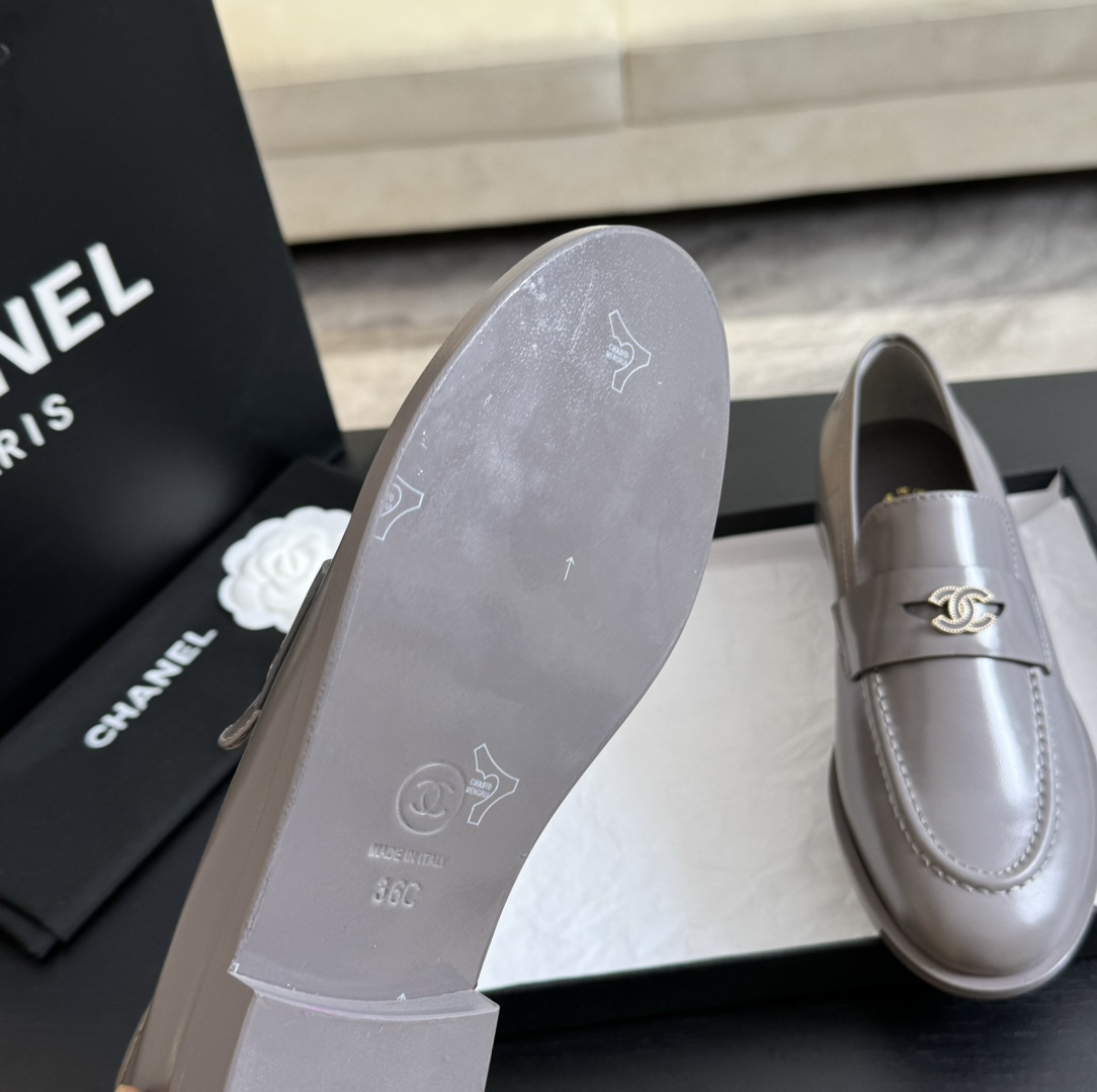 Chanel Flatform shoes