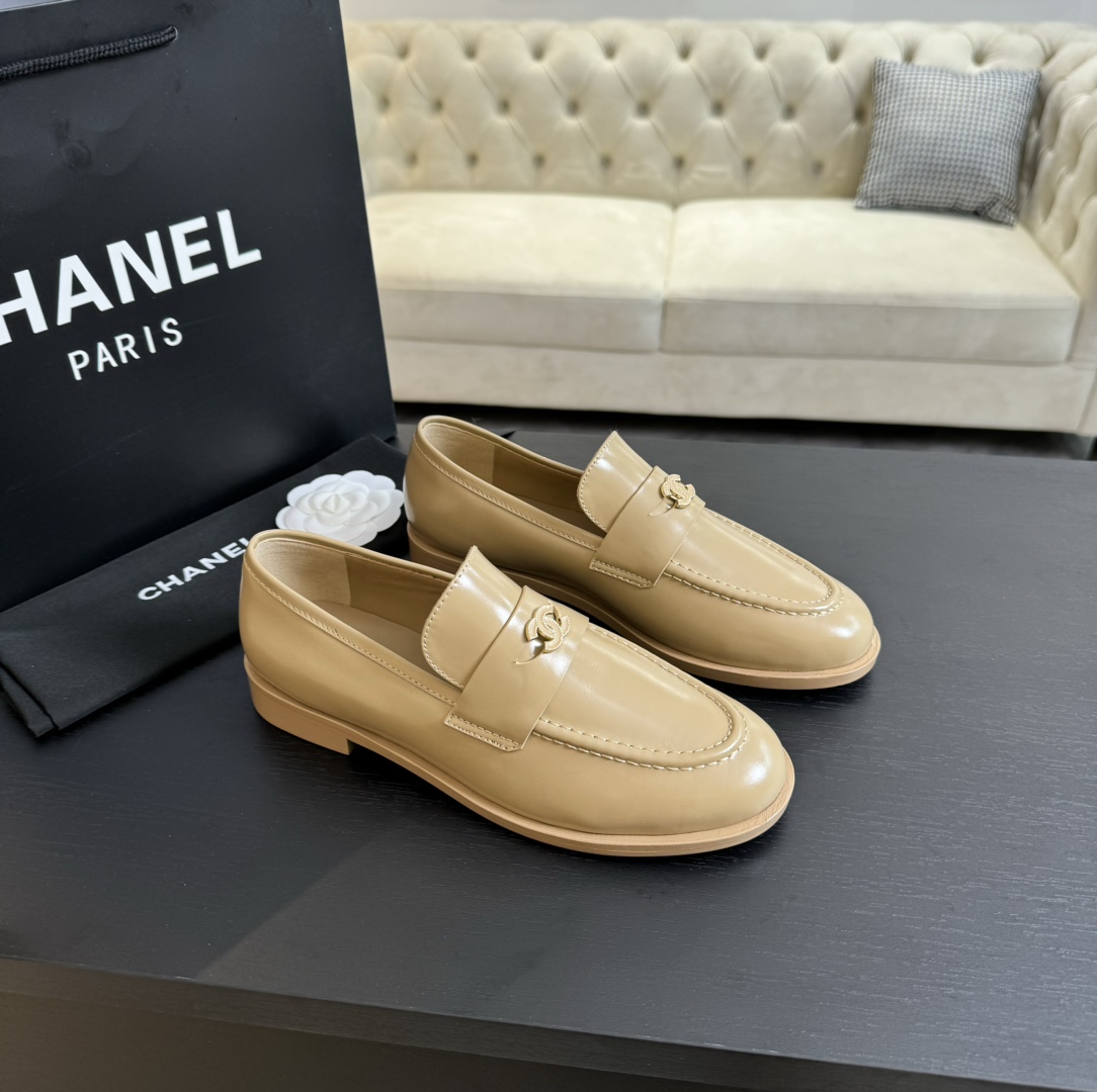 Chanel Flatform shoes