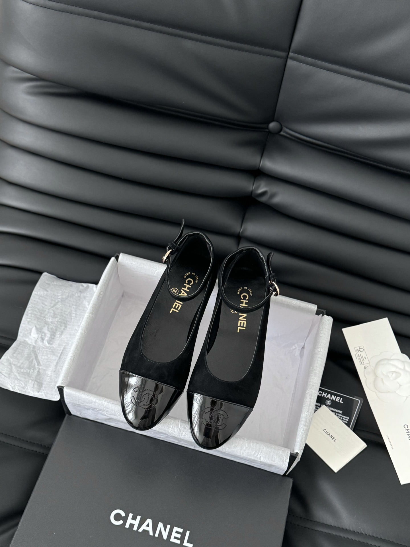 Chanel Flat shoes
