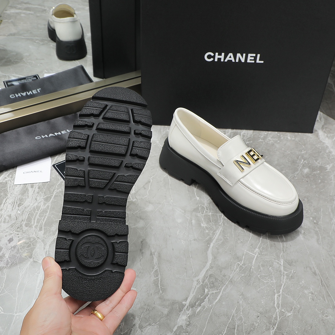 Chanel Flatform shoes
