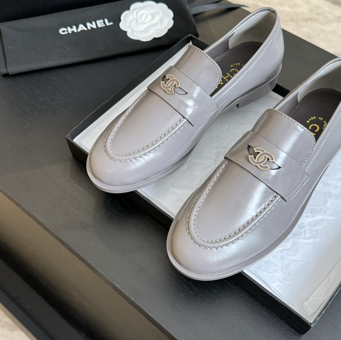 Chanel Flatform shoes