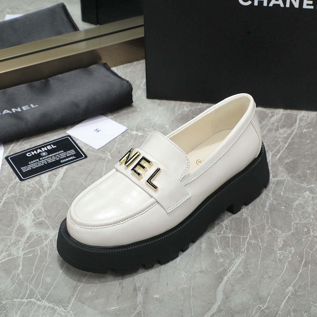 Chanel Flatform shoes