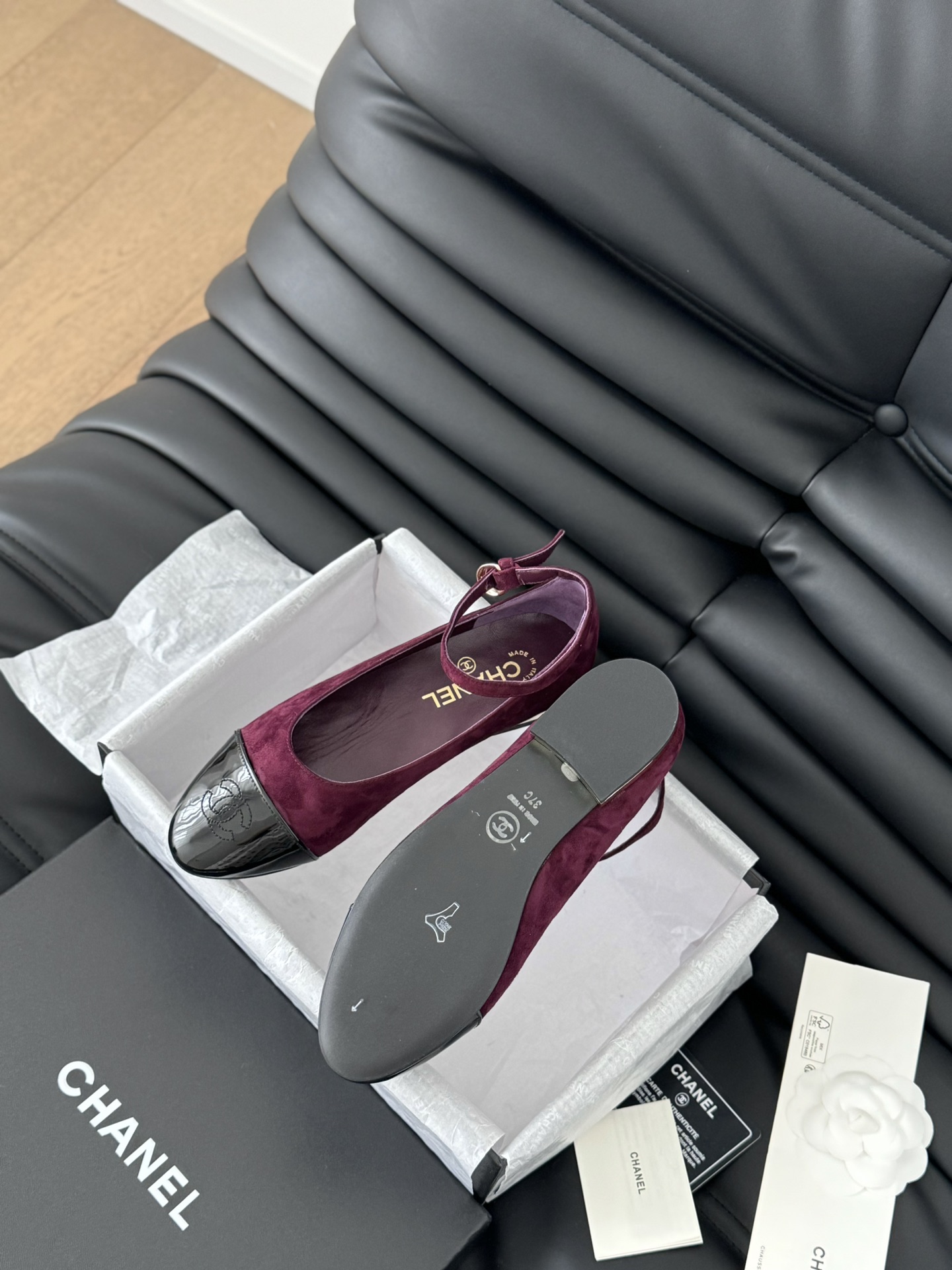Chanel Flat shoes