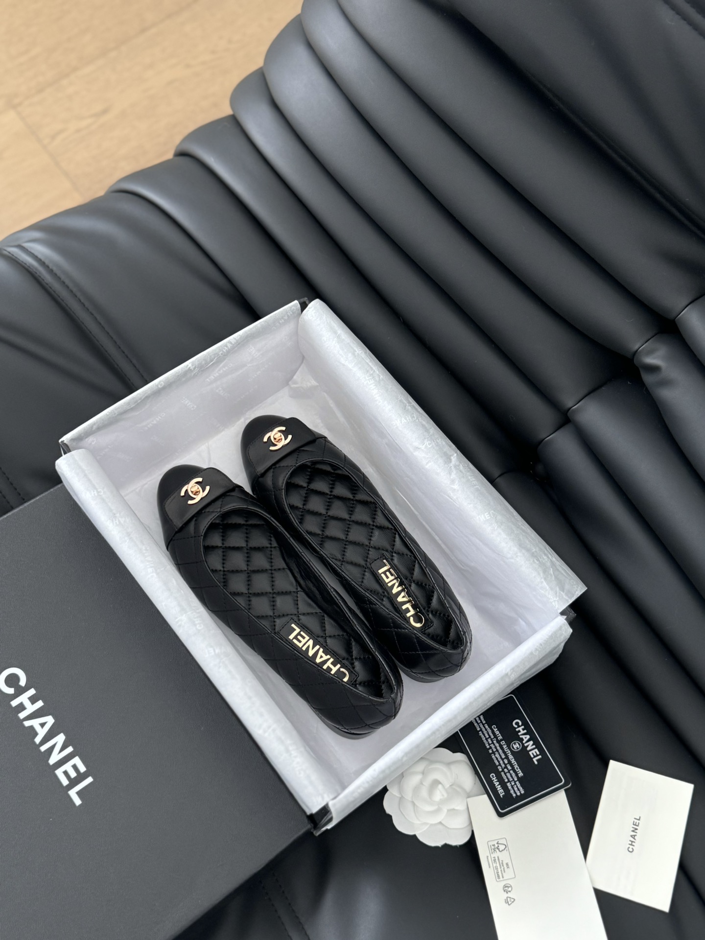 Chanel Flat shoes