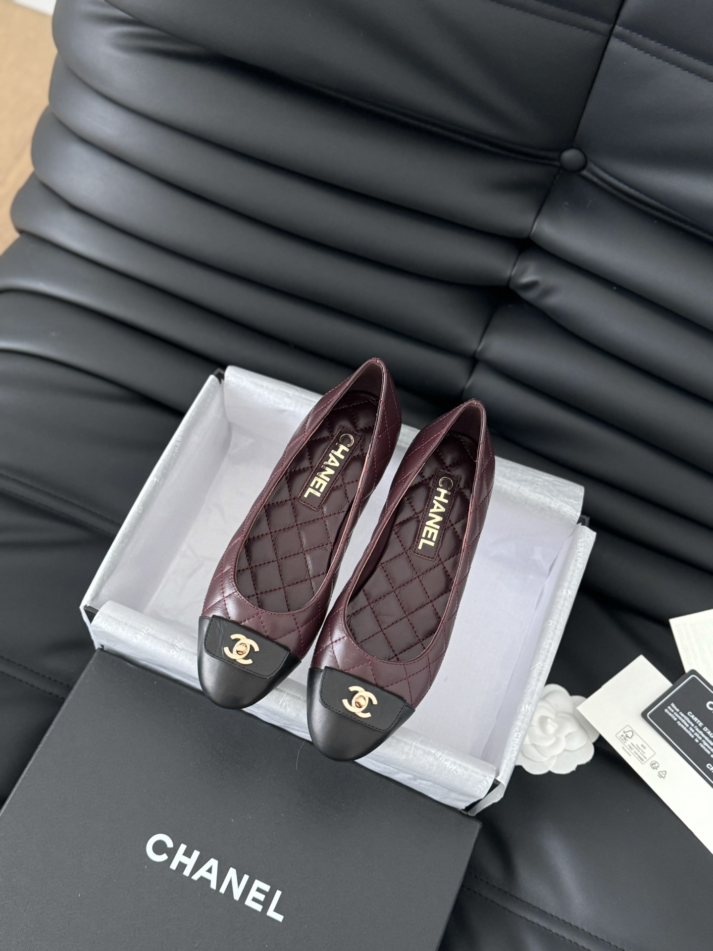 Chanel Flat shoes