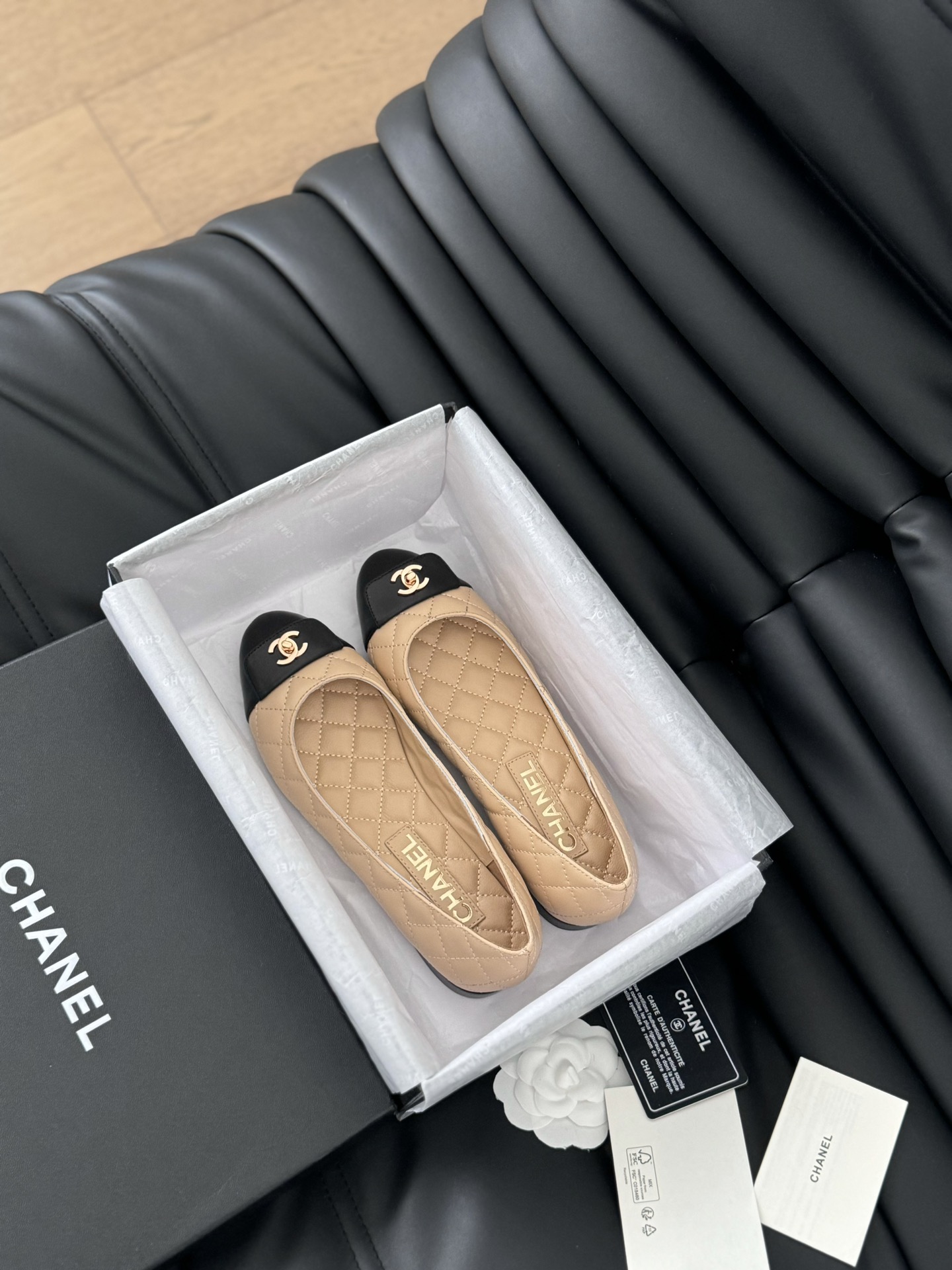 Chanel Flat shoes