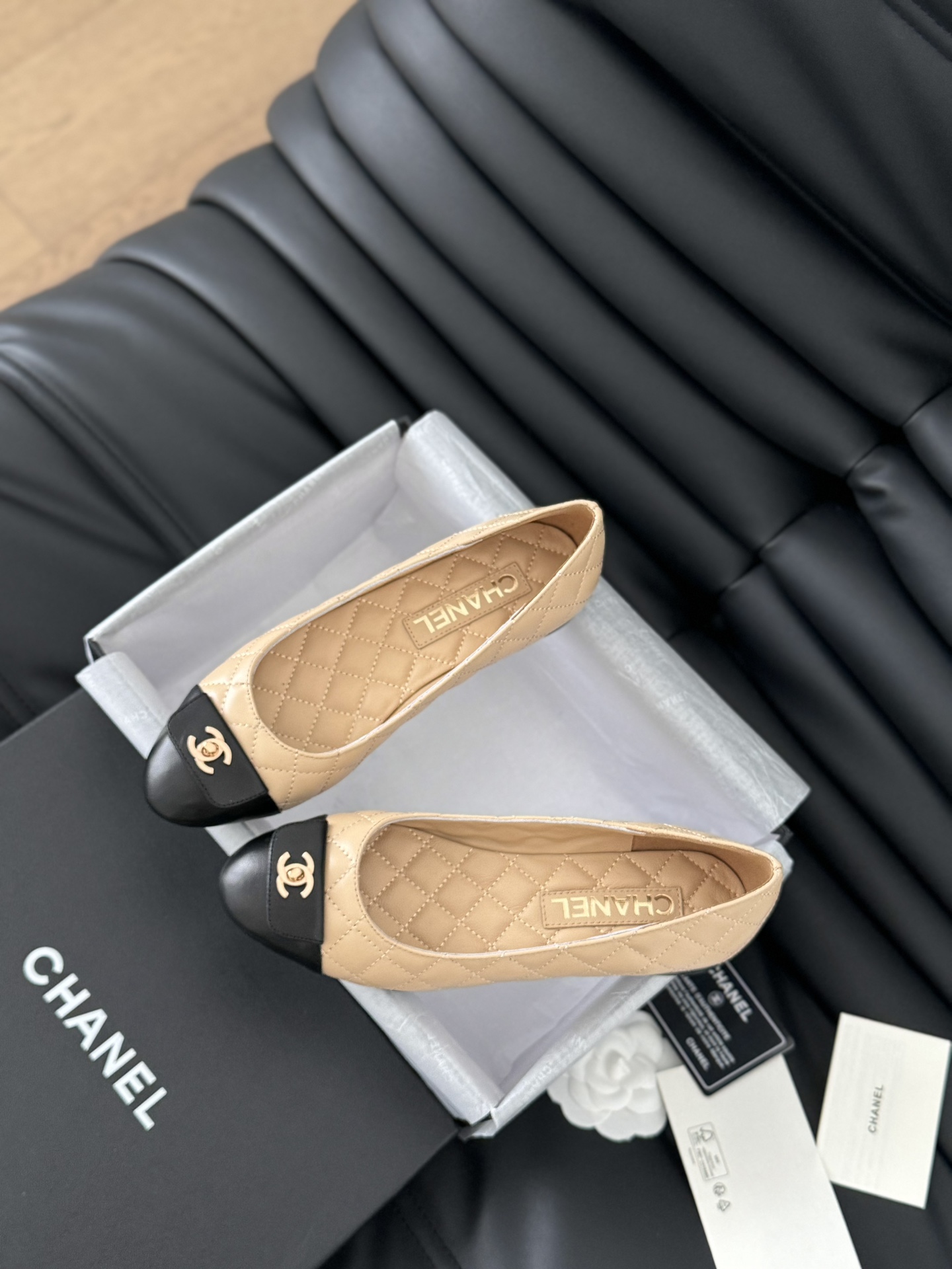 Chanel Flat shoes