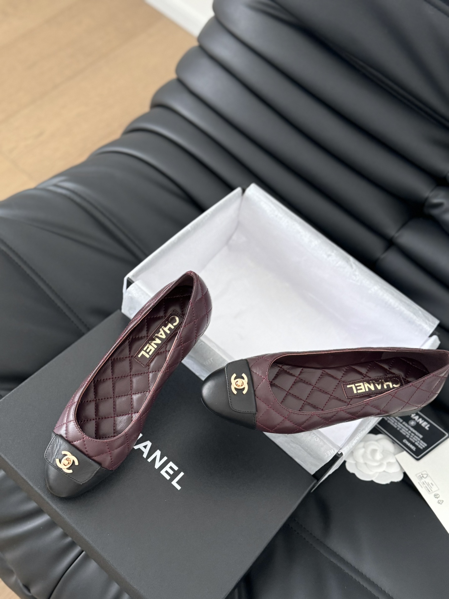 Chanel Flat shoes