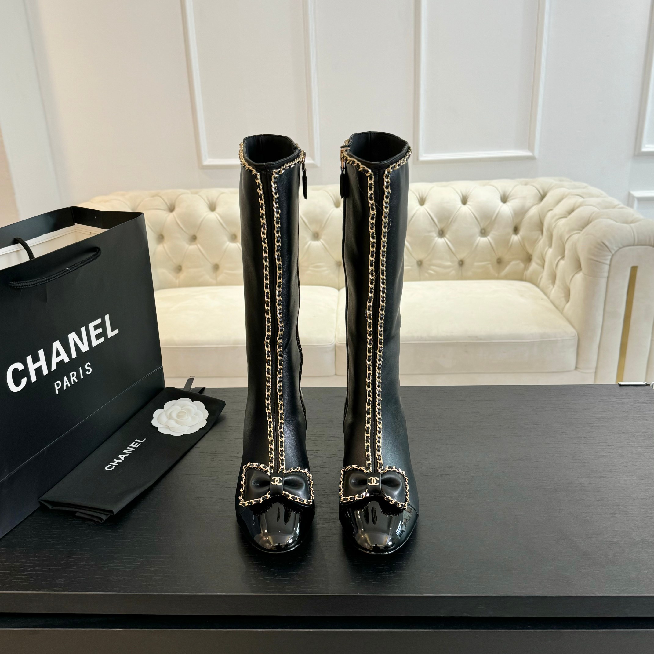 Chanel Flat shoes